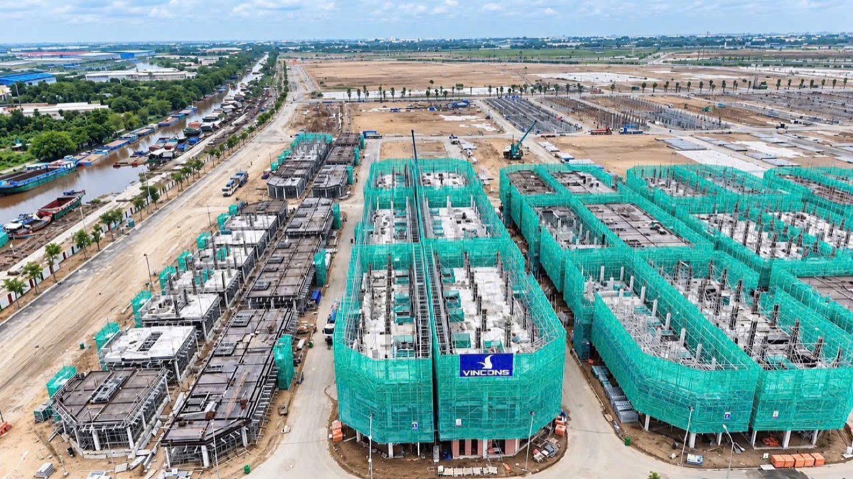 Toàn cảnh công trường